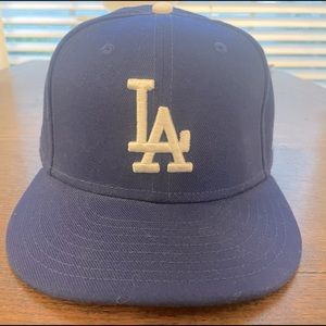 Dodgers New Era 7.5 - like new
